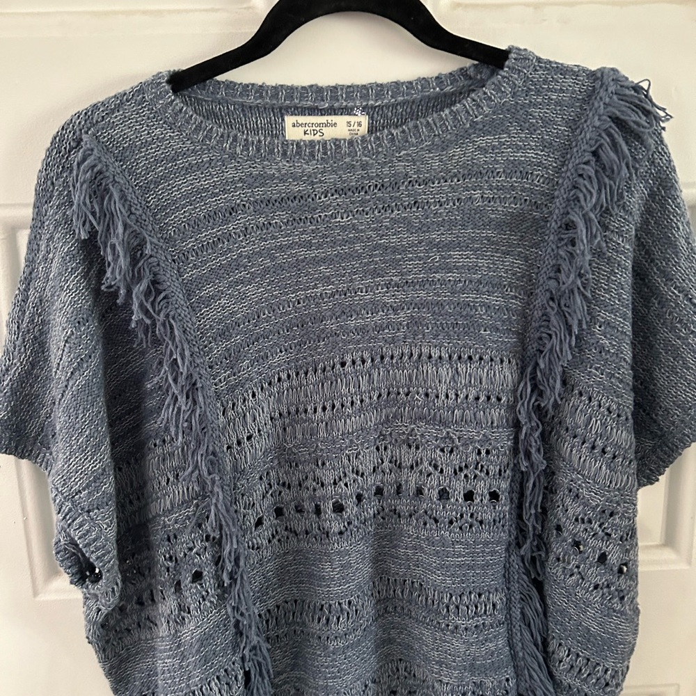 Abercrombie kids blue knitted top sweater 15/16 pre owned.